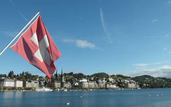 Swiss Cryptocurrency market becomes more complicated for startups seeking financial banking from banks