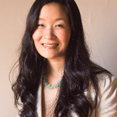 Laura Shin is best known as a blockchain/cryptocurrency journalist and the host of the Unchained podcast.