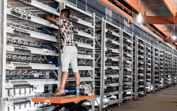 China’s bitcoin mining dominance worries the US government, says Ripple exec.