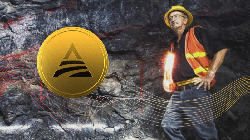 Miner in a cave finds gold