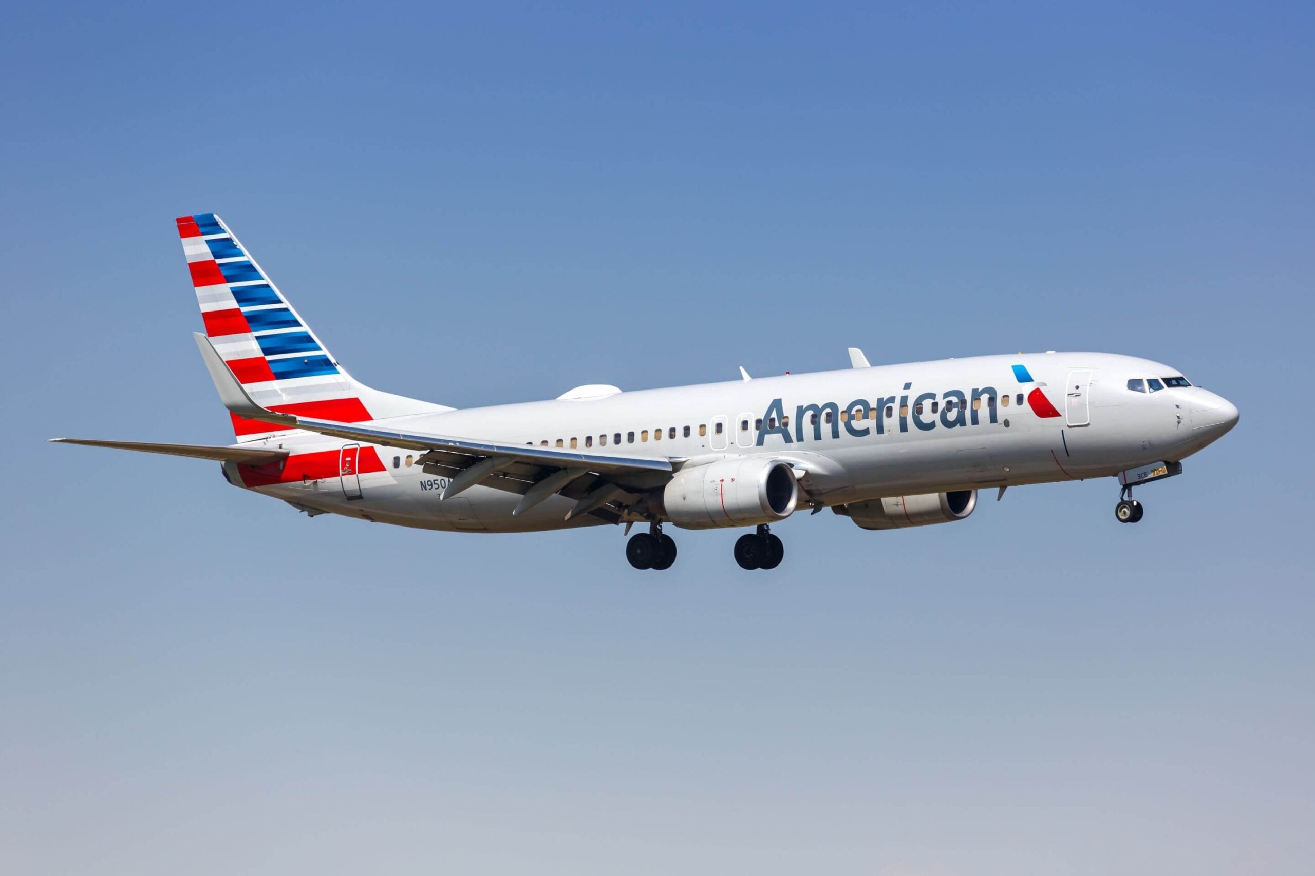 4 News Article Image Airline Fares Rises 21% in April as United Airlines and American Airlines Report Record Summer Demand