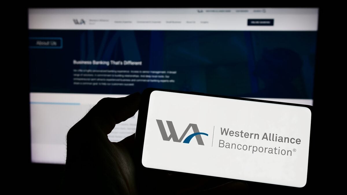 Western Alliance Bancorporation (WAL) 股票：在强劲的第三季度业绩和61亿美元存款激增的推动下攀升