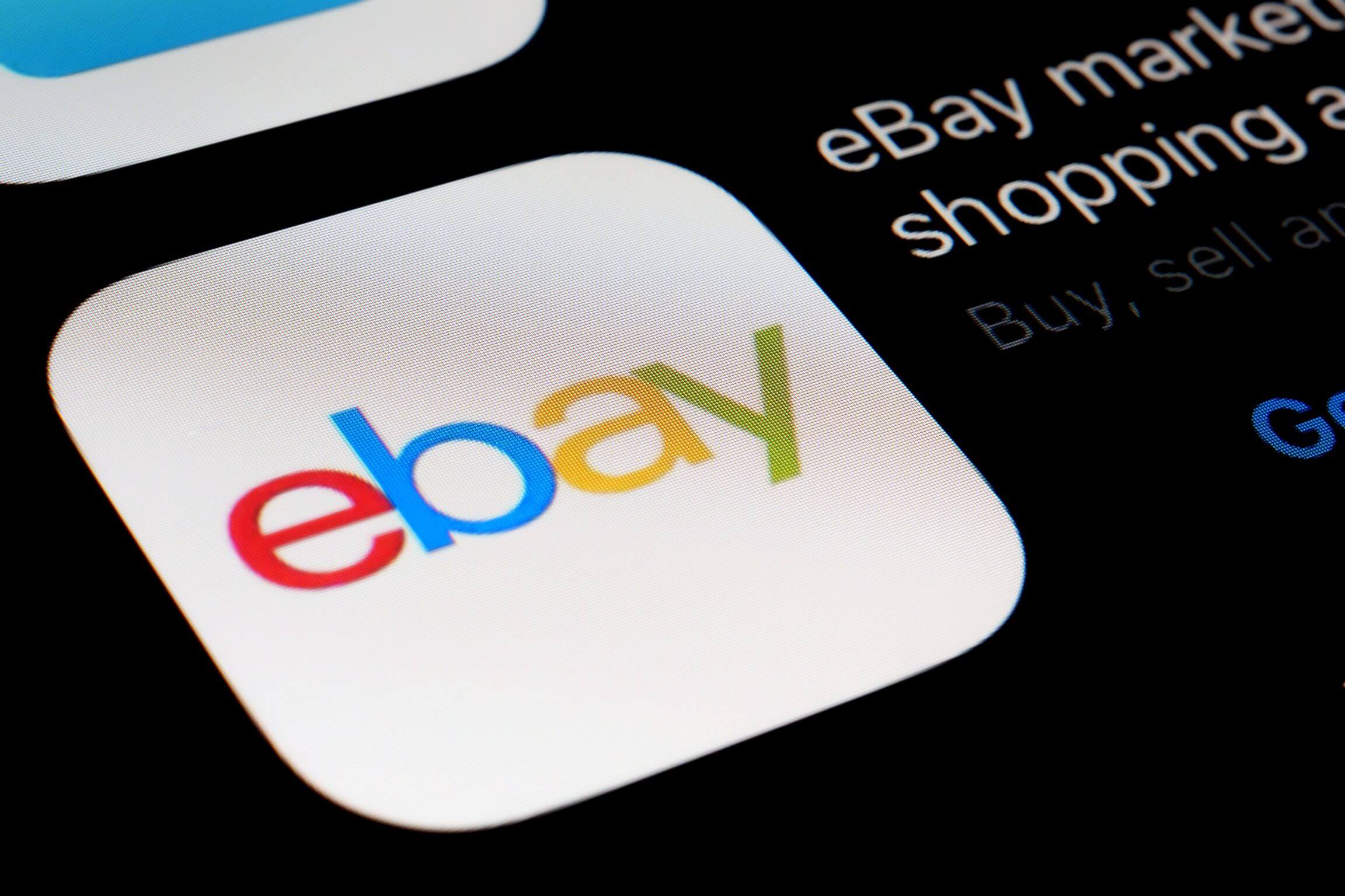 eBay Stock Falls as Insiders Sell $18M and Analysts Downgrade Ahead of Earnings