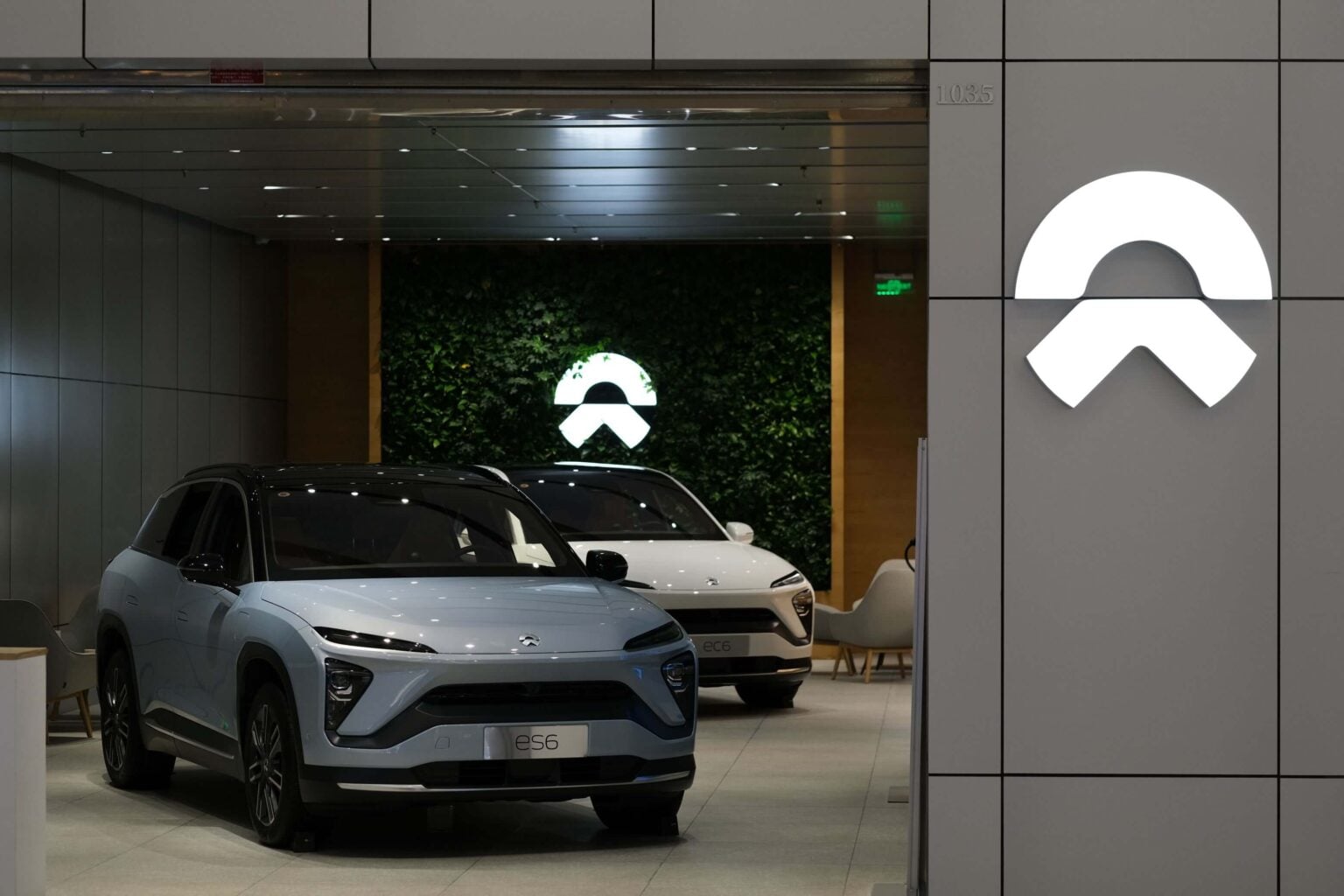NIO Stock Jumps 9% After March Deliveries Surge 136% - CoinCentral
