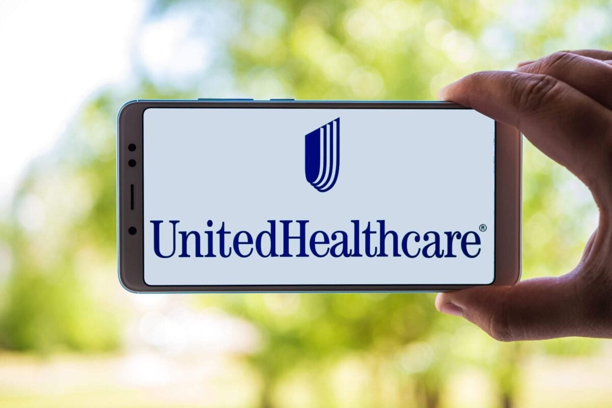 UnitedHealth (UNH) Stock Climbs After Government Raises Medicare Advantage Rate to 2.48%