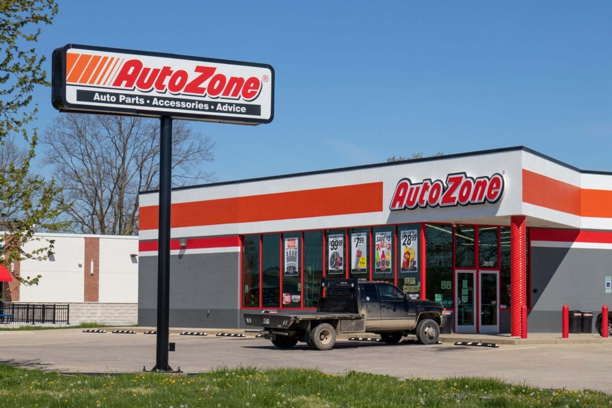 AutoZone (AZO) Stock Drops 9% After Revenue Miss Overshadows Earnings Win