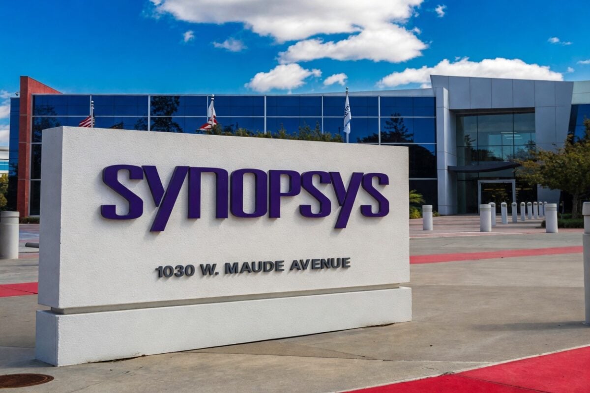 Synopsys (SNPS) Stock Falls Despite Q2 Earnings and Revenue Beat – Time to Buy?