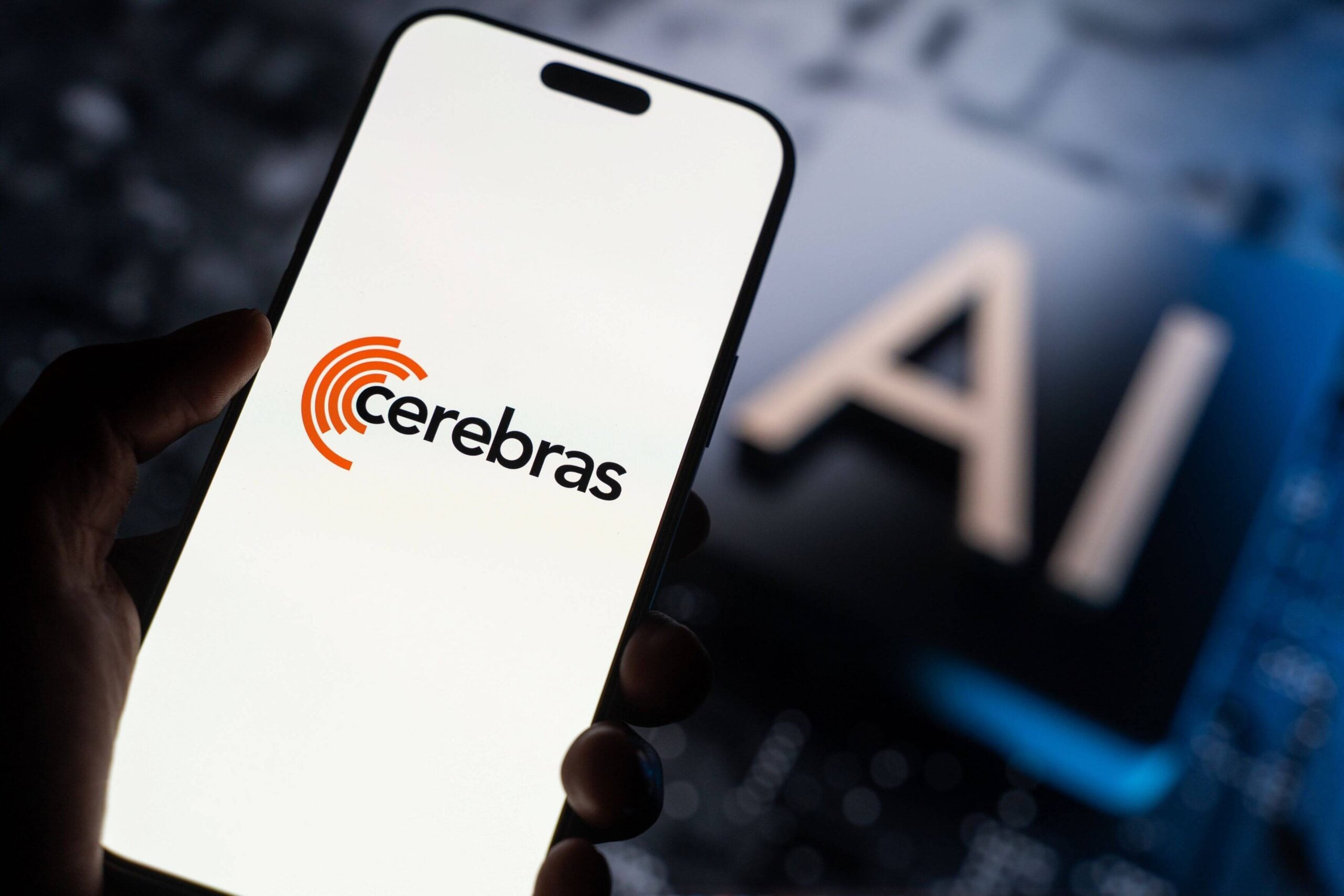 Cerebras (CBRS) Stock Drops 3% as Analyst Sees Buying Opportunity
