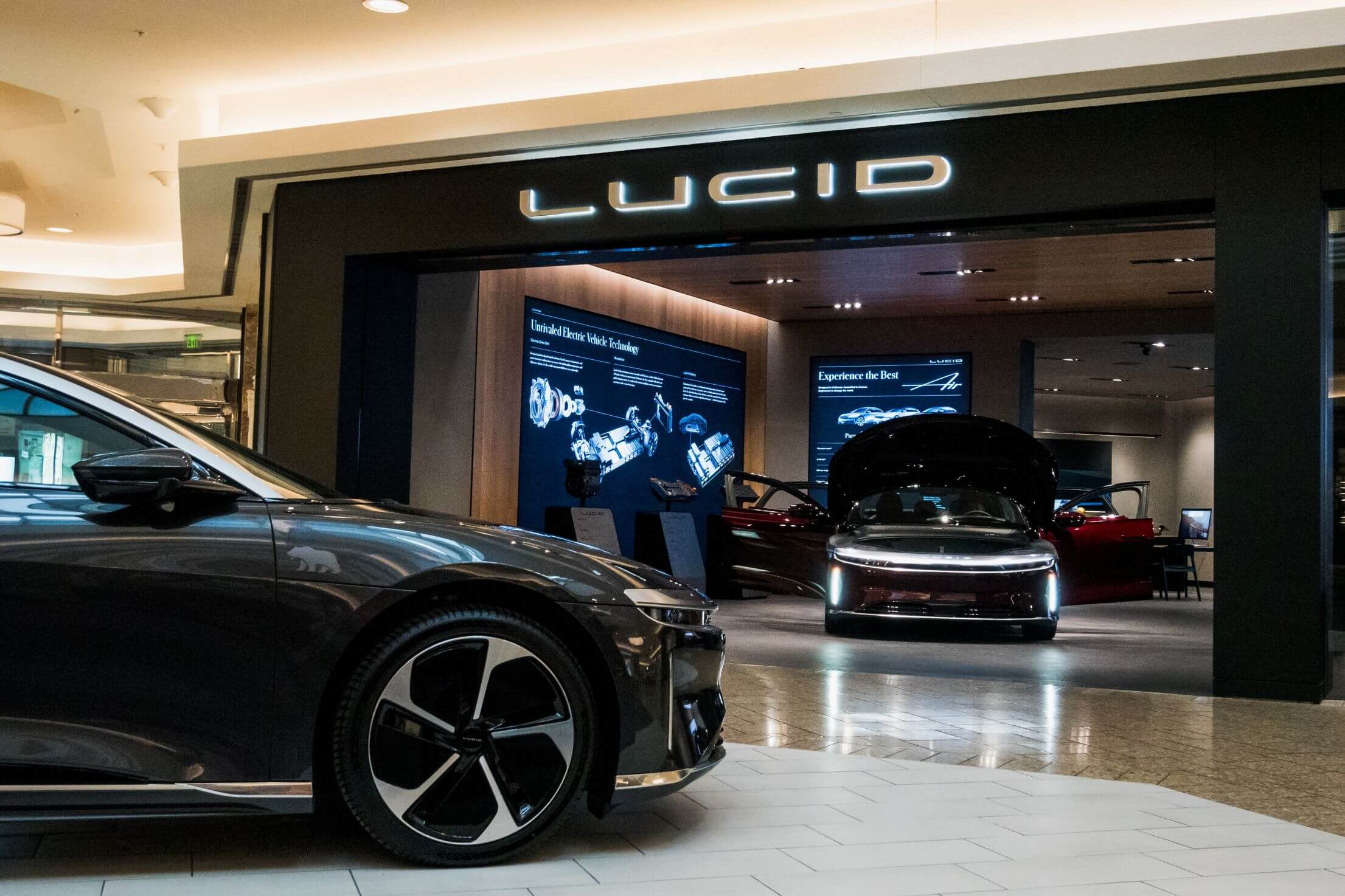 Lucid (LCID) Stock; Soars 21% on Saudi Royal Backing, Yet $1.4B Cash Burn Raises Red Flags