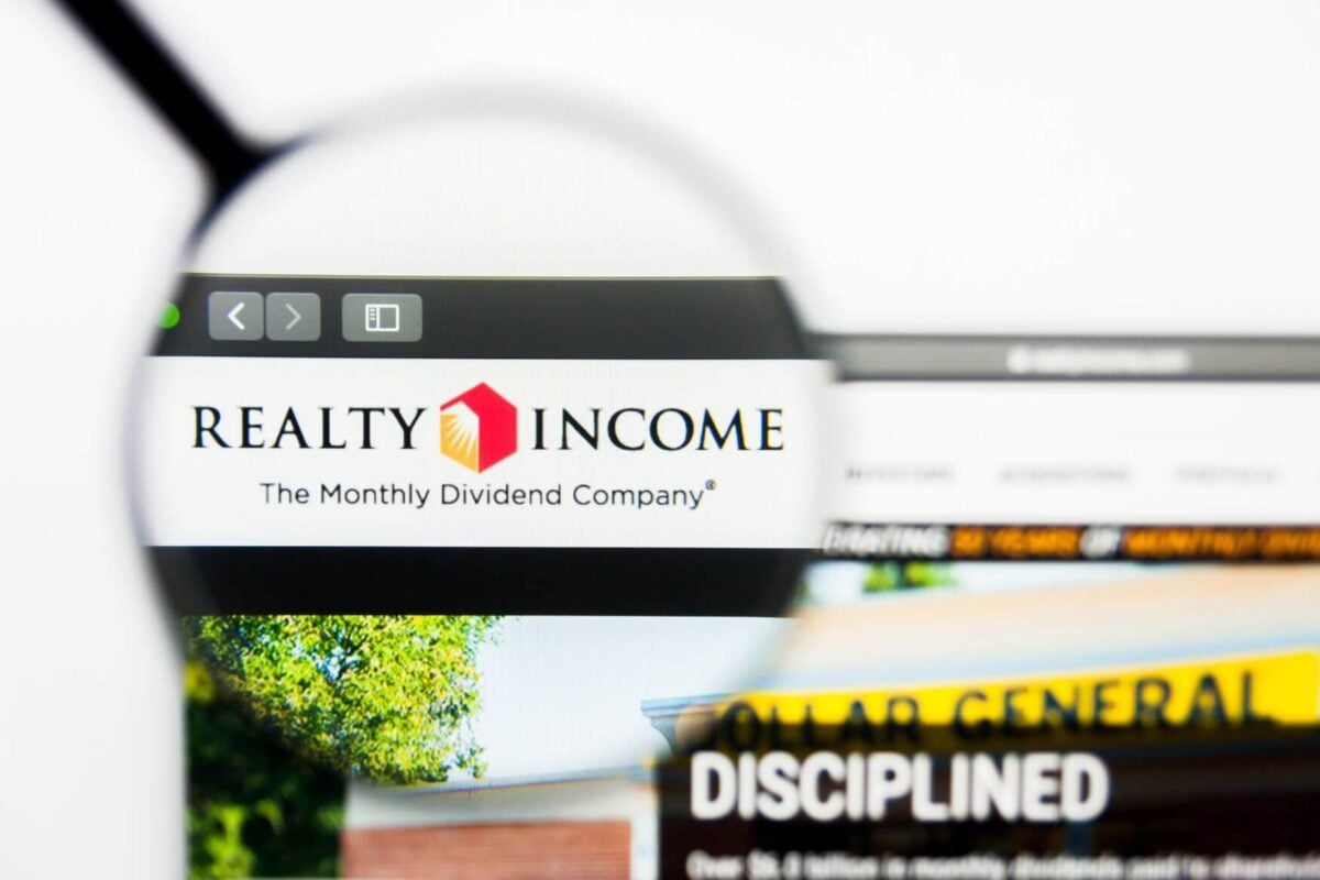 Is Realty Income (O) Stock Still the Best Monthly Dividend Play Right Now?