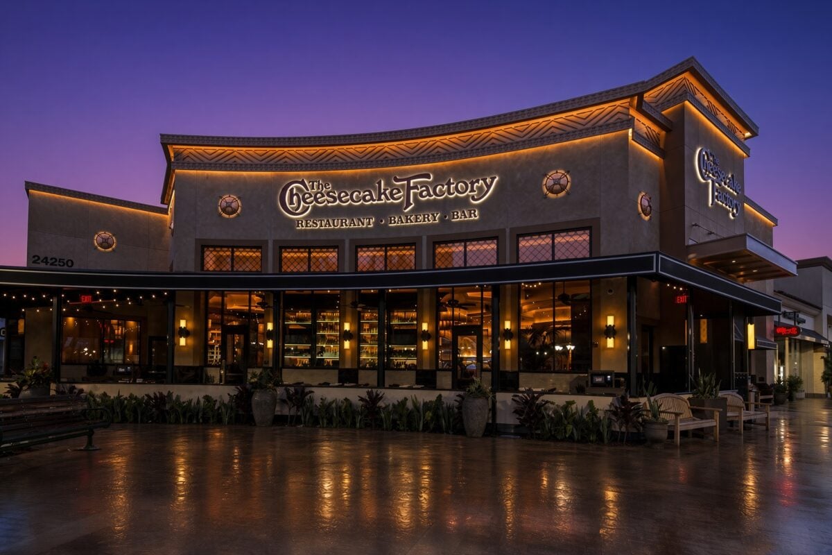 Cheesecake Factory (CAKE) Stock: President and Director Offload Millions Near Record High
