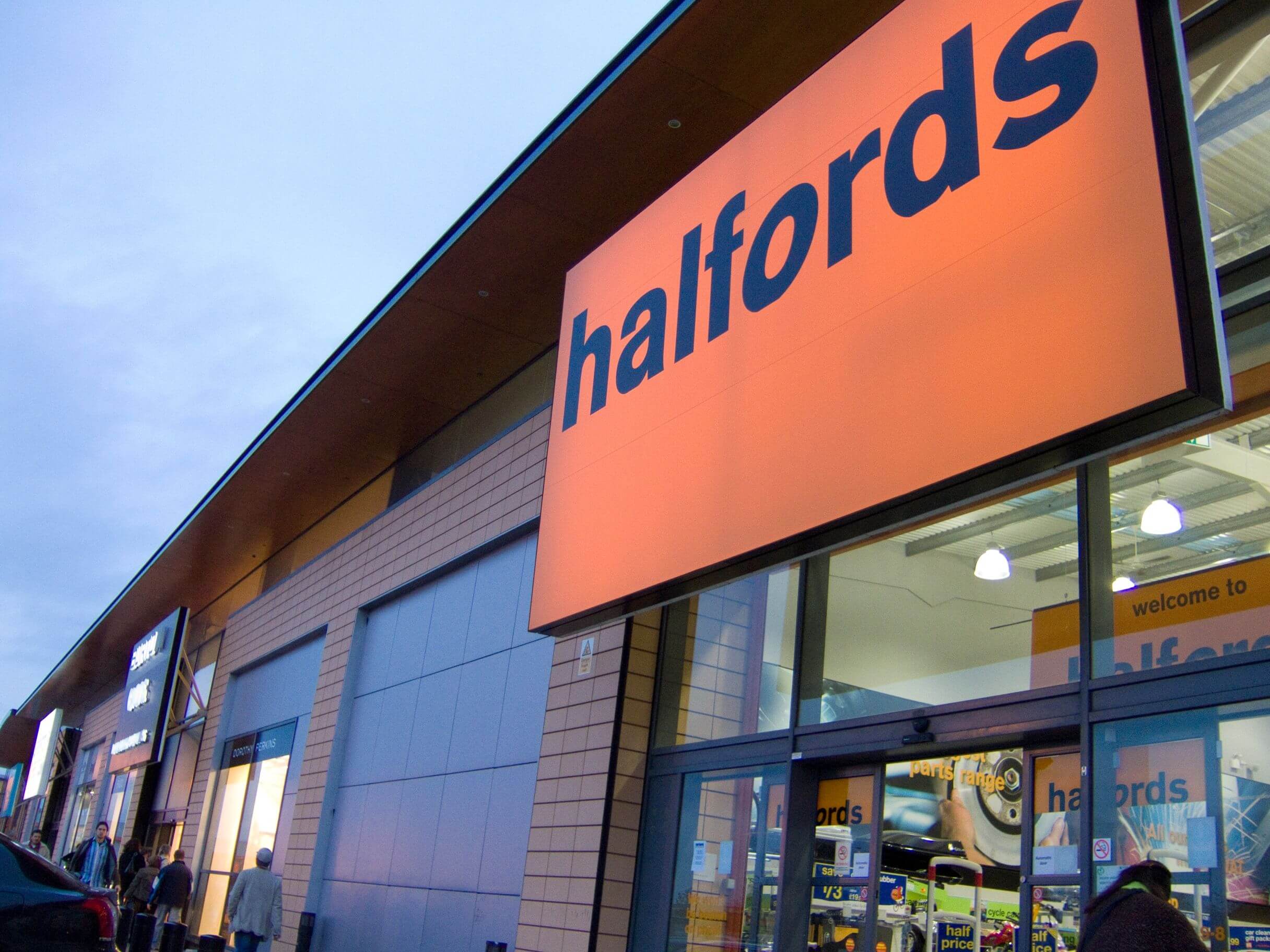 Halfords Stock Surges 12% to 4-Year High on Profit Forecast Beat